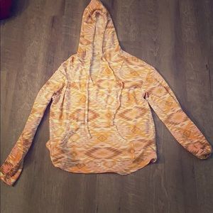 Long sleeve yellow hooded shirt with pockets